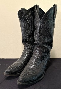 lot 87A image: Dan Post Exotic Genuine Caiman Western Boots