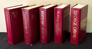 lot 93 image: Five Fine OctopusHeinemann Books by Famous Authors