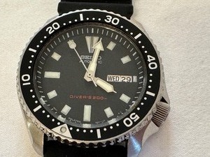 lot 26 image: Seiko Automatic Divers 200M Watch