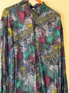 lot 24 image: Vintage Colorful Alexander Power Mens Button Down Shirt