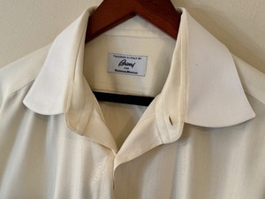 lot 22 image: Mens Brioni Tailored Long Sleeve Shirt