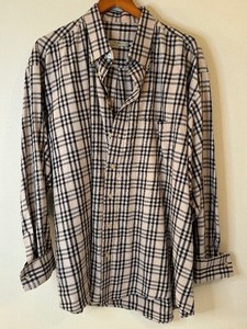 lot 6 image: Mens Burberry Button Down Shirt
