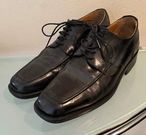 lot 131 image: Mens Sandro Moscoloni and Mezlan Shoes