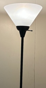 lot 173 image: Floor Lamp