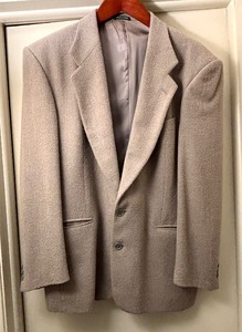 lot 178 image: Variety of Classy Sport Coats