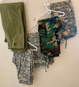 lot 197 image: Mens Camouflage Clothing Items