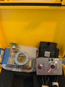 lot 114 image: Underwater Digital Camera Waterproof Case and Canon Powershot 5230 Camera