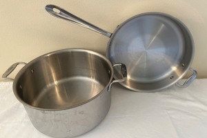 lot 89 image: Assortment of Pots and Pans  Lids