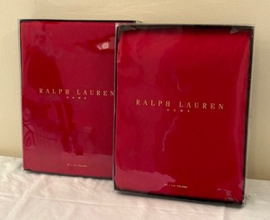 lot 76 image: Set of 2 Ralph Lauren Home Red Tablecloth