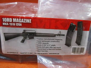 lot 4 image: (2) (New) 10 Round 12ga Magazines