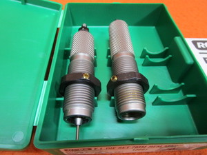 lot 49 image: 7mm Re-loading Dies