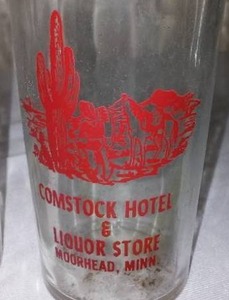 lot 299 image: Comstock Hotel and Liquor Store, Moorhead MN. Glasses (5).