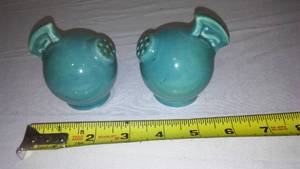 lot 309 image: Vintage Red Wing Salt and Pepper Shakers.