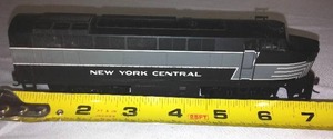 lot 367 image: Bachmann HO Locomotive New York Central With Onboard DCC.