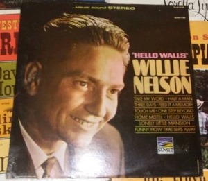 lot 389 image: Vintage Vinyl  33.3 rpm 12 inch record albums. Willie Nelson, Hank Williams, Jonny Cash