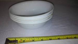 lot 430 image: White Corelle Ware Bowls - Perfect