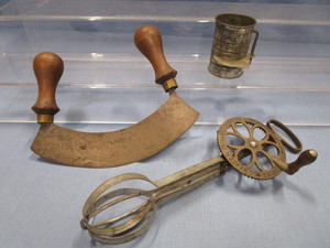 Dover Egg Beater, Chopper, Dix Coffee Measure
