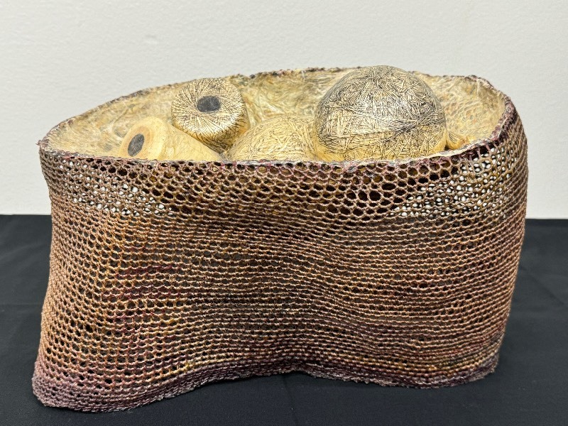 lot 16 image: Vintage 1992 Artisan Sculpture by Norma Minkowitz  Norma Minkowitz Homebody