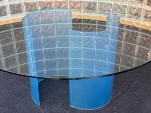 lot 8 image: Gorgeous Glass Contemporary Round Dining Table