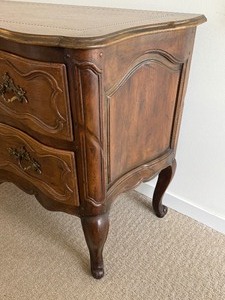 lot 14 image: Vintage French Provincial Style Wooden Dresser