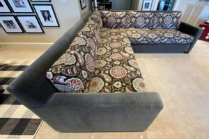 lot 3A image: Custom Upholstered Bernhardt Three Piece Sectional