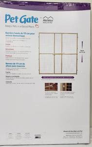 lot 125 image: Large Size Pet Gate - New in Box