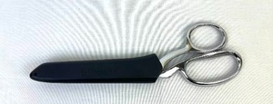 lot 161 image: Gingher G-8 Knife Edge Dressmaker Scissors