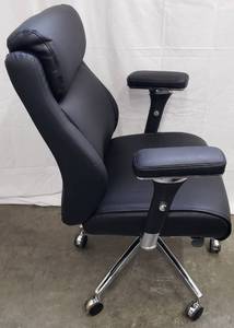 lot 149 image: Office Chair