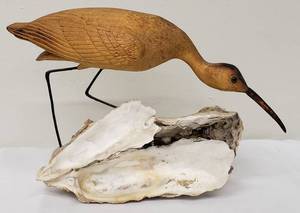 lot 208 image: Large Wood Carved Sandpiper on Shells