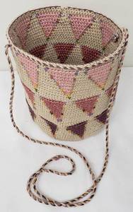 lot 286 image: Vintage Hand Woven Basket Bag