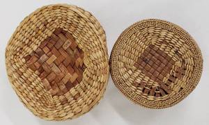 lot 290 image: Dainty Hand Woven Artisan Baskets