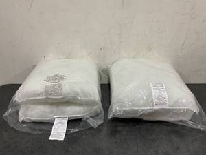 lot 215 image: LOT OF 4 18x18 Pillows