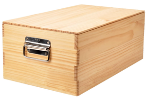 lot 283 image: Pet Casket, Burial Pet Loss Coffin, Measures 20 x 12 x 8