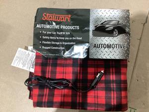 lot 513 image: Stalwart Heated Car Blanket 59x43