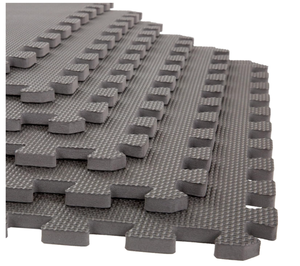 lot 500 image: LOT OF 4 Stalwart Interlocking Foam Mats. 24x24