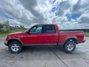 2003 Ford F-150 XLT - 4X4