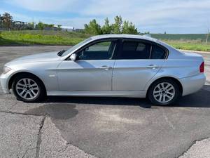 2007 BMW 3 Series 328XI - AWD - MANUAL