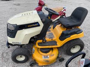 Cub Cadet - Lawn Mower