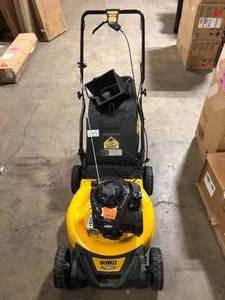 DEWALT 21 in. 150cc Briggs and Stratton 625ex Engine Rear Wheel Drive 2-in-1 Gas Self Propelled Walk Behind Lawn Mower  Customer Returns See Pictures