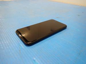 Apple&nbspiPhone 7 A1778  32GB of storage  AT&ampT Carrier Only  Includes Charging Cable&nbsp