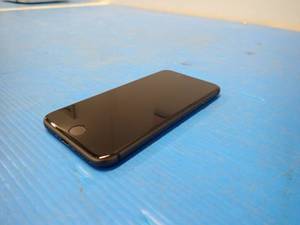 Apple&nbspiphone 8 A1863  64GB of storage  Cellular Carrier Unlocked  Includes Charging Cable&nbsp