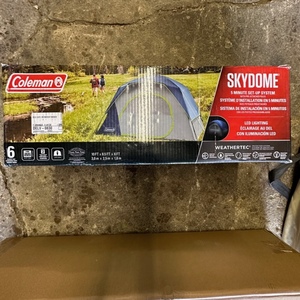 lot 34 image: COLEMAN 6 PERSON SKYDOME TENT