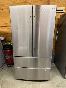 lot 9 image: LG REFRIGERATOR MODEL# LMWS27626S06