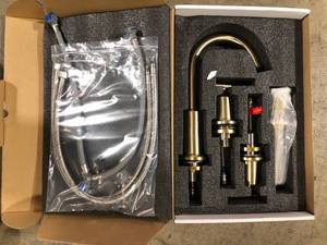 Phiestina Brushed Gold Wides pread 8 in. 2-Handle Bathroom Faucet 3-Hole   Customer Returns See Pictures
