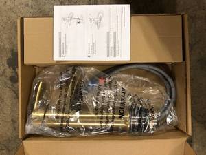 Garrick Single Hole Single Handle Bathroom Faucet in Matte Gold  Customer Returns See Pictures