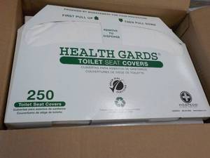 lot 3 image: 2000 ct Health Gards Toilet Seat Covers