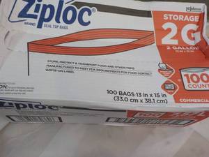 lot 42 image: Ziploc 100 ct 2 Gallon 13 x 15 Bags