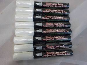 lot 55 image: 8 ct Bistro Chalk Markers...