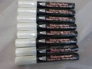 lot 56 image: 8 ct Bistro Chalk Markers...