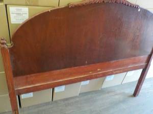 lot 86 image: Wood Full Size Headboard - no rails...